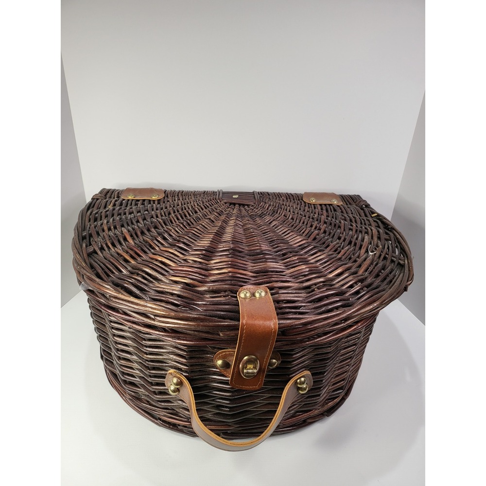 Vintage 4 Person Wicker Picnic Basket Set New Old Stock Plaid Willow Hamper